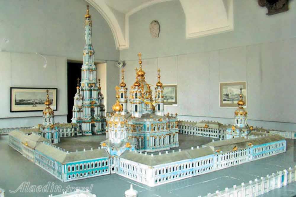 کلیسای اسمولنی سنت پترزبورگ روسیه | علاءالدین تراول