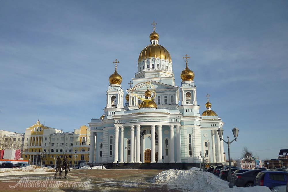 کلیسای جامع سنت تئودور اوشاکوف سارانسک | علاءالدین تراول