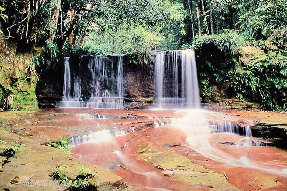 پارک ملی لمبیر هیلز ساراواک | علاءالدین تراول