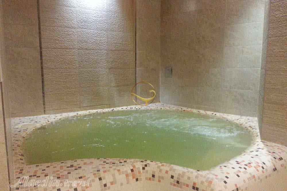 آبگرم قهوه سوئی سرعین | علاءالدین تراول