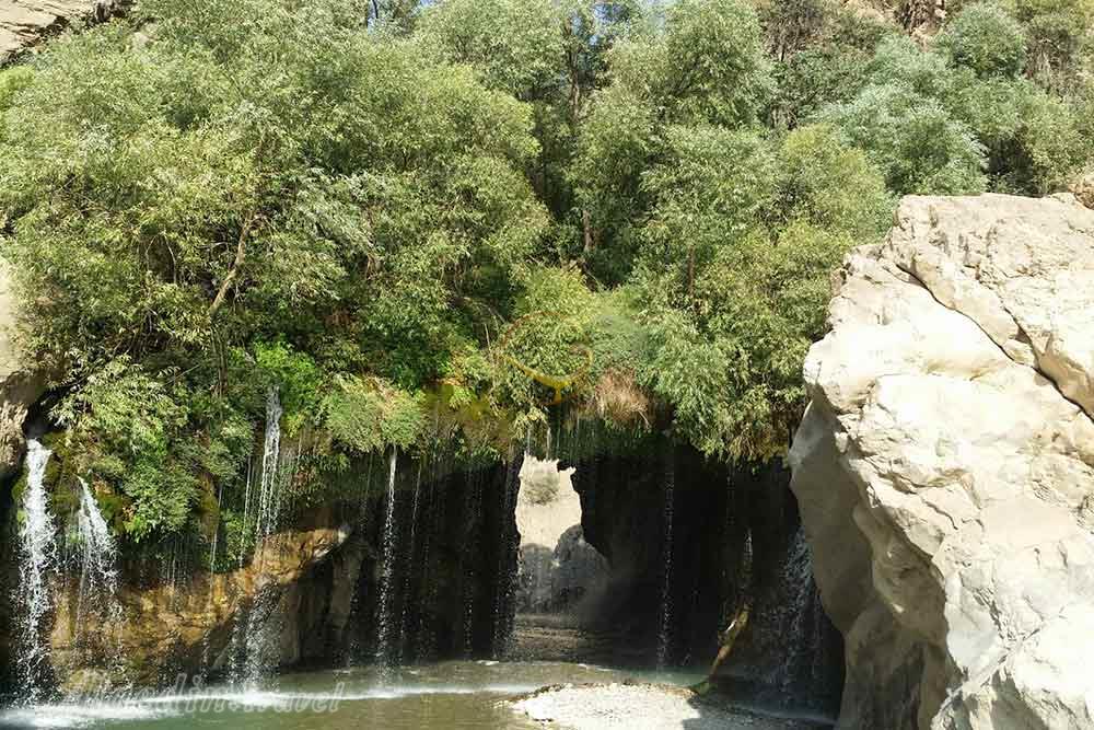 آبشار آب ملخ سمیرم | علاءالدین تراول