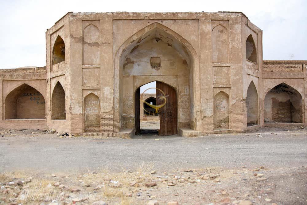 کاروانسرای سنگی آهوان سمنان | علاءالدین تراول