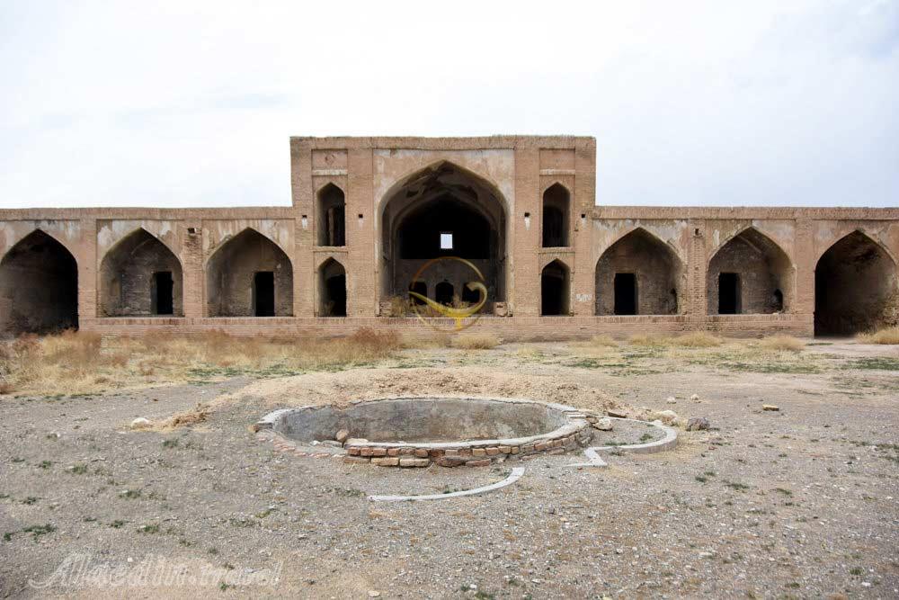 کاروانسرای سنگی آهوان سمنان | علاءالدین تراول