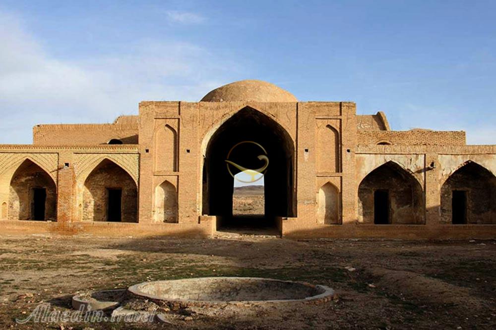 کاروانسرای سنگی آهوان سمنان | علاءالدین تراول