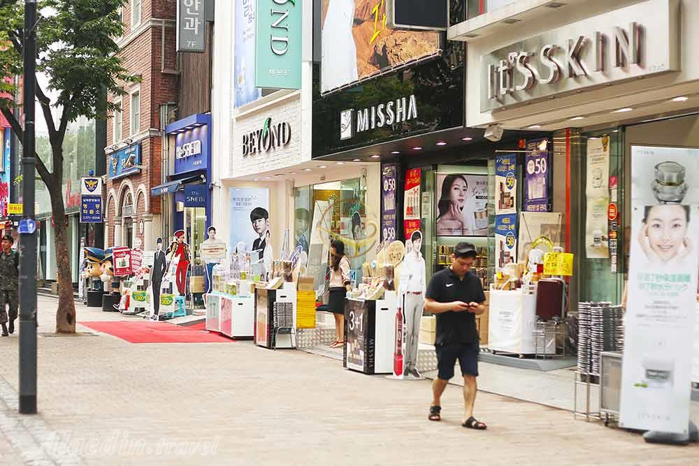 خیابان میونگ دونگ سئول - کره جنوبی | علاءالدین تراول