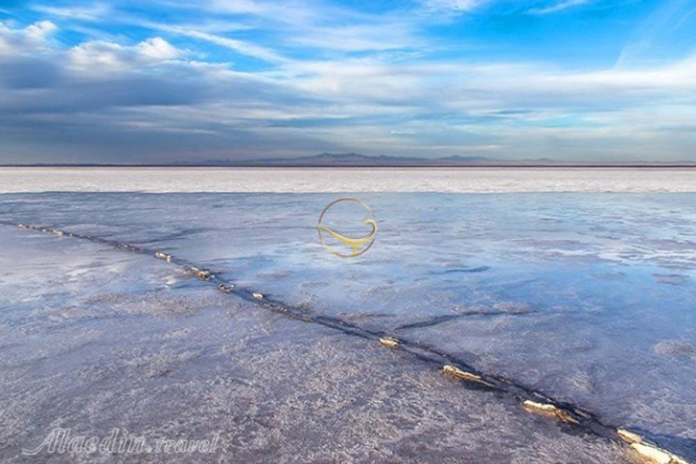 کفه نمک استبرق در شهر بابک | علاءالدین تراول