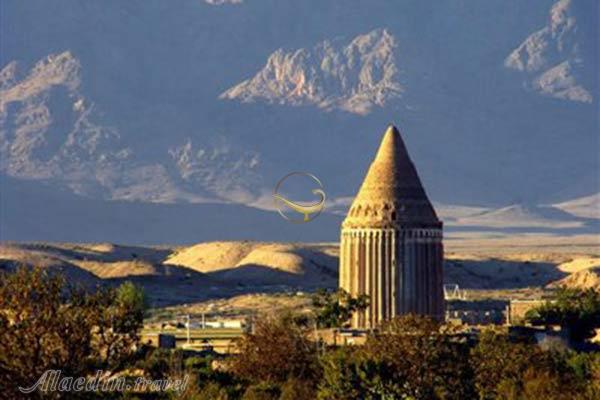 برج منصوری در شهر بابک