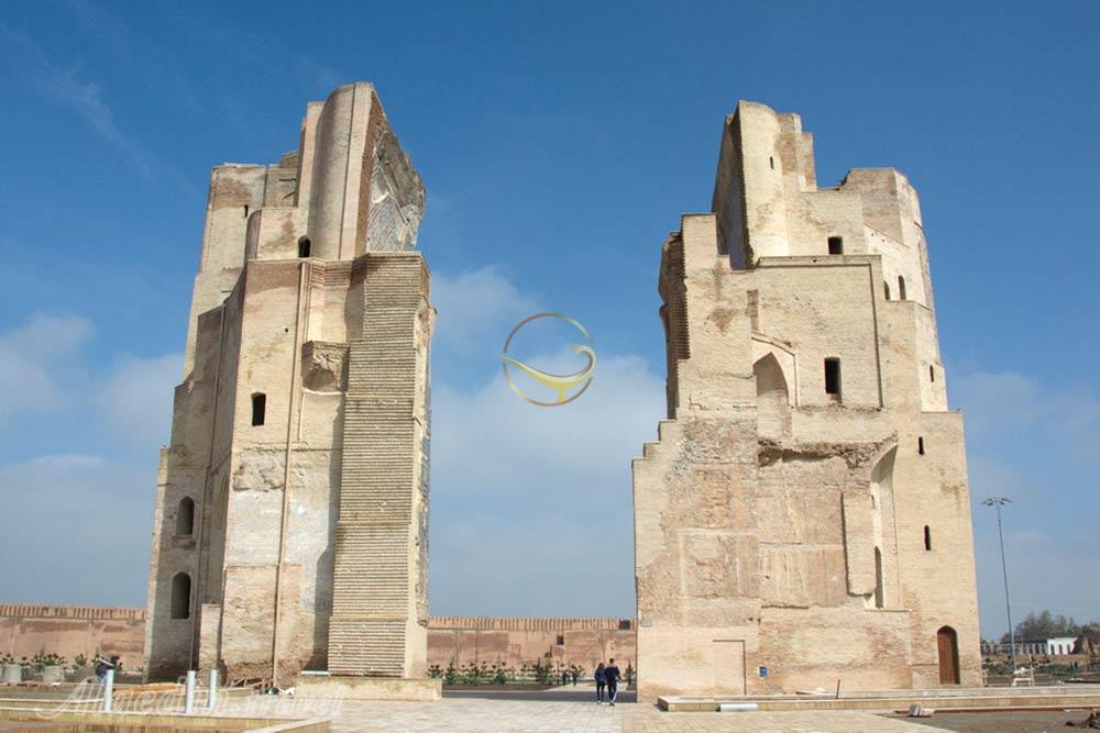 کاخ آق سرای در شهر سبز | کاخ آق سرای در شهر سبز