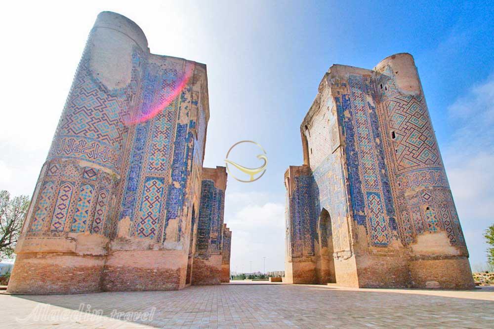 کاخ آق سرای در شهر سبز | کاخ آق سرای در شهر سبز