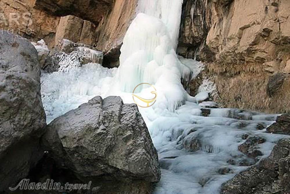 آبشار دشت ارژن (چرونیز) شیراز | علاءالدین تراول
