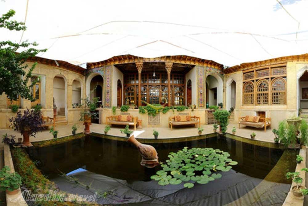 خانه منطقی نژاد (موزه موسیقی) شیراز | علاءالدین تراول