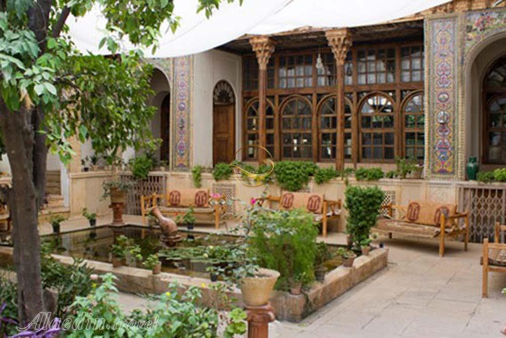 خانه منطقی نژاد (موزه موسیقی) شیراز | علاءالدین تراول