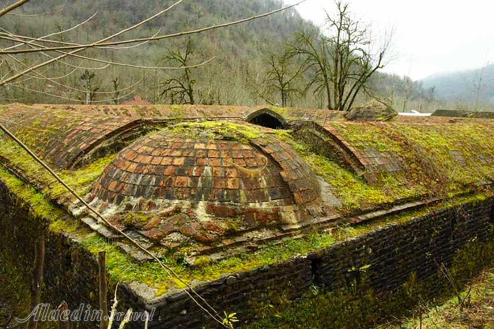 کاروانسرای سنگی تی تی سیاهکل | علاءالدین تراول