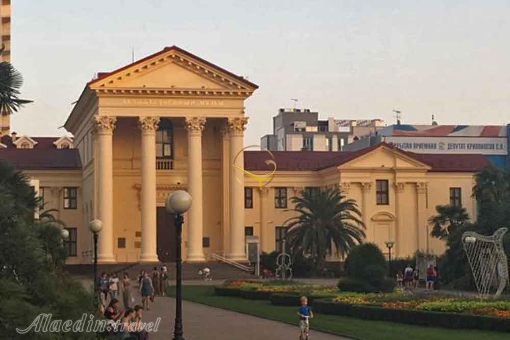 موزه هنر سوچی روسیه | علاءالدین تراول