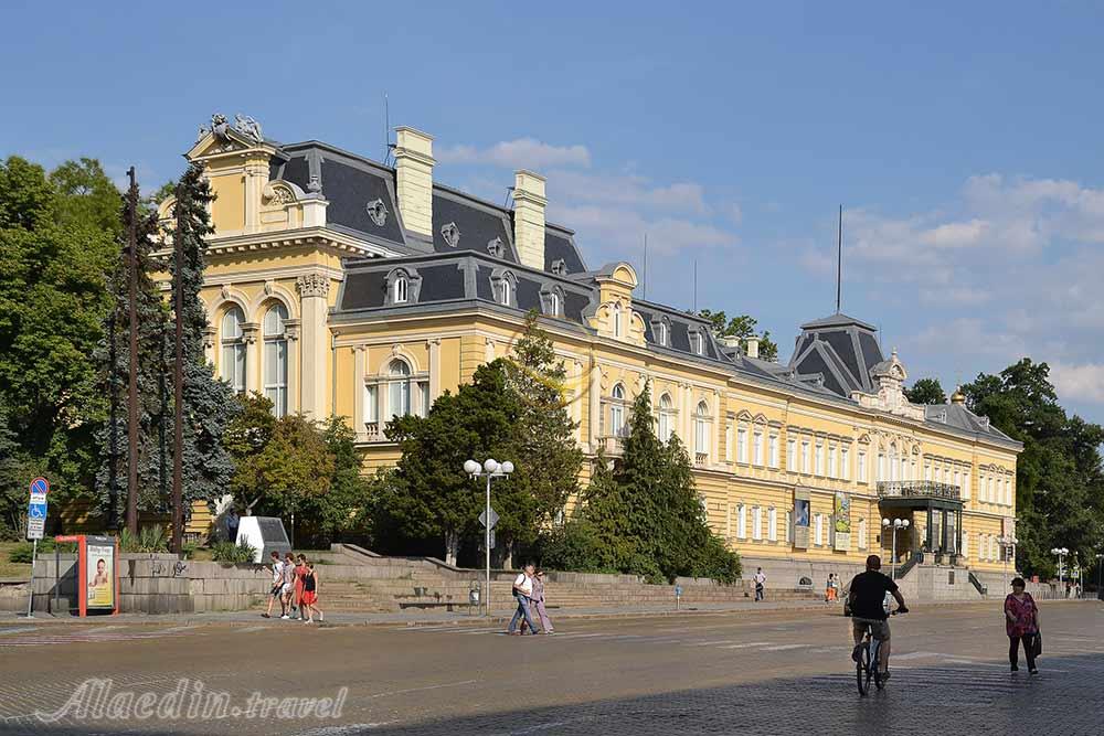 میدان شاهزاده الکساندر باتنبرگ صوفیه - بلغارستان | علاءالدین تراول