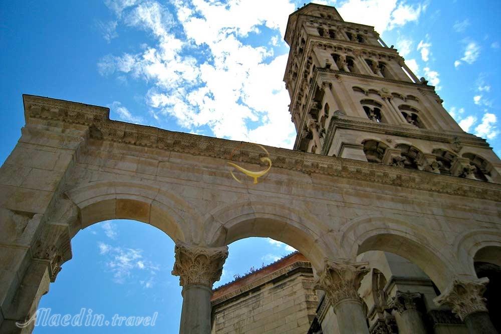 کلیسای سنت دومنیوس اسپلیت | علاءالدین تراول