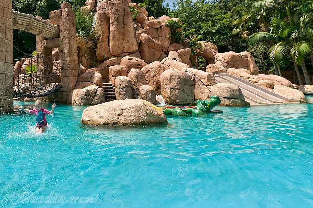 پارک آبی شهرموج ها سان سیتی | علاءالدین تراول