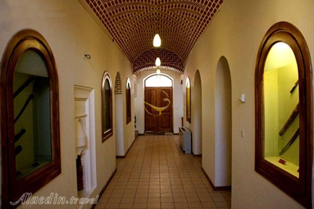 محوطه داخلی خانه امیر نظام گروسی تبریز (موزه قاجار) | علاءالدین تراول