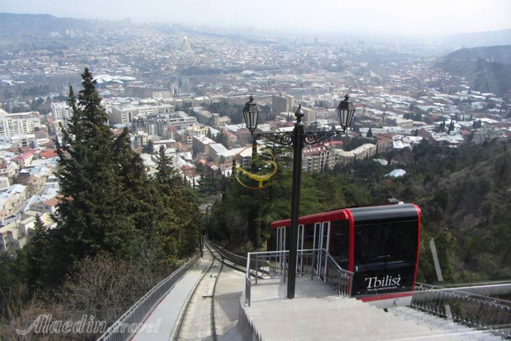 خط راه آهن شهری فونیکولار در تفلیس - گرجستان | علاءالدین تراول