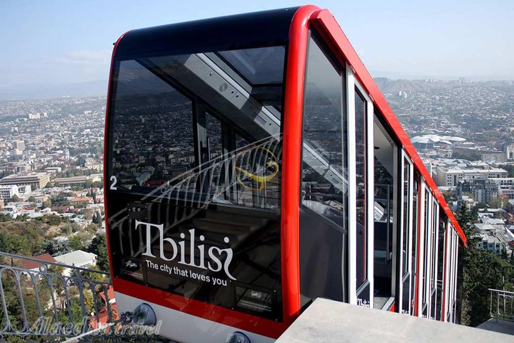 خط راه آهن شهری فونیکولار در تفلیس - گرجستان | علاءالدین تراول