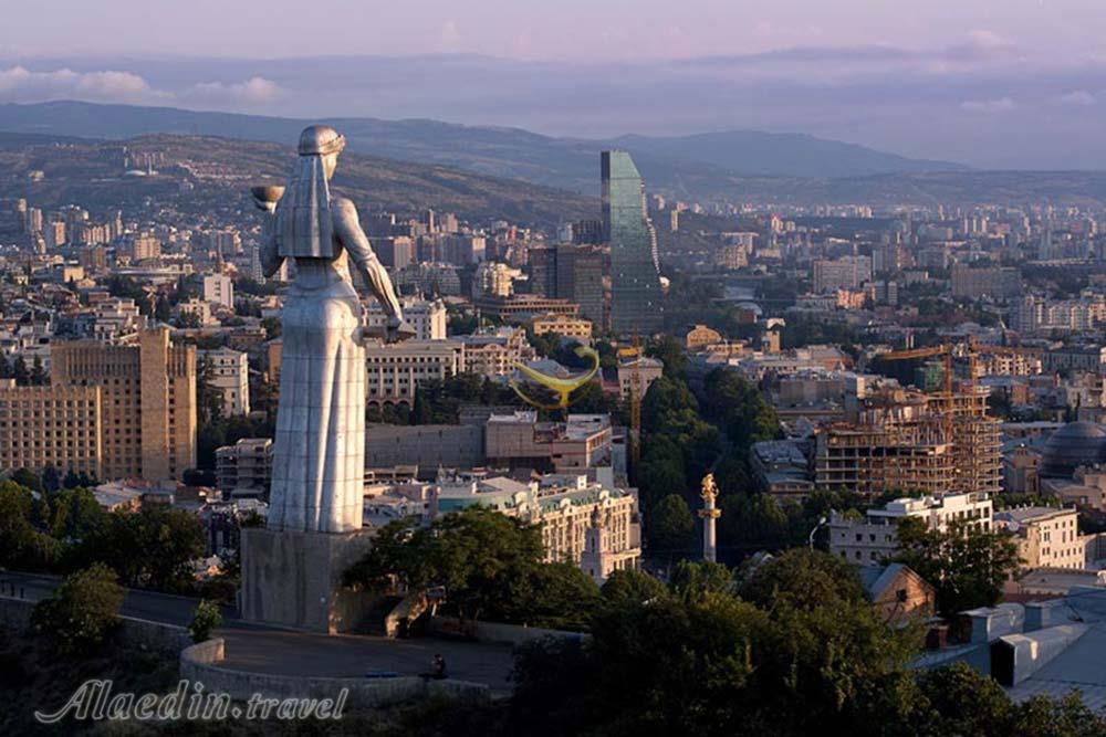 مجسمه مادر در تفلیس - گرجستان (کارتلیس ددا) | علاءالدین تراول