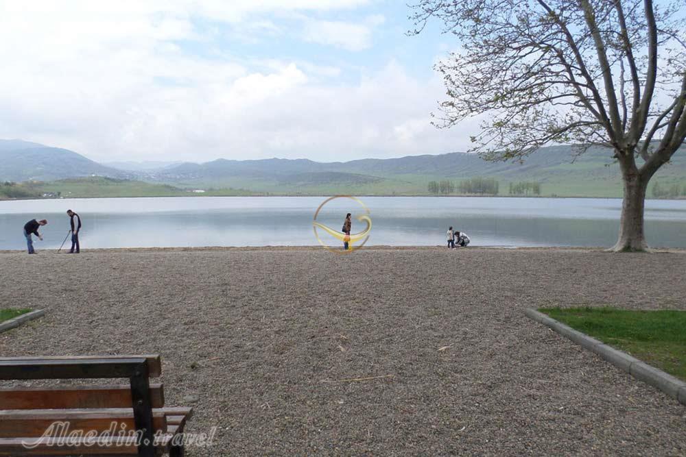 دریاچه لیسی در تفلیس - گرجستان | علاءالدین تراول