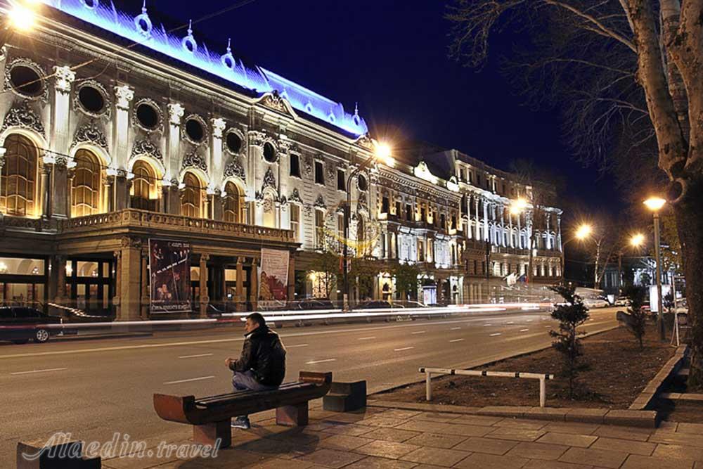 خیابان روستاولی در تفلیس - گرجستان | علاءالدین تراول