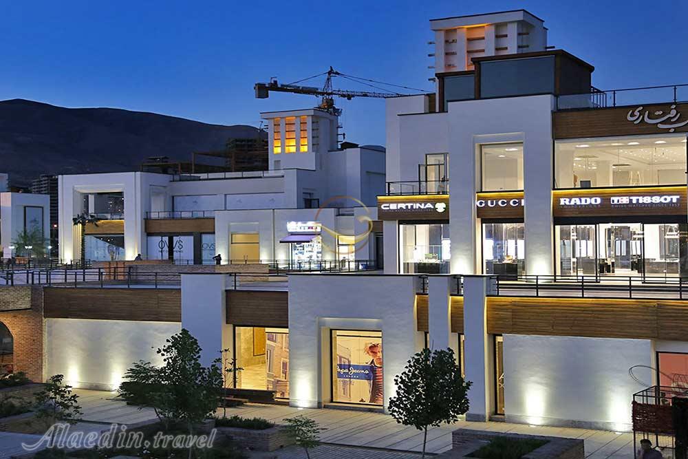 مجموعه تفریحی توریستی بام لند تهران | علاءالدین تراول