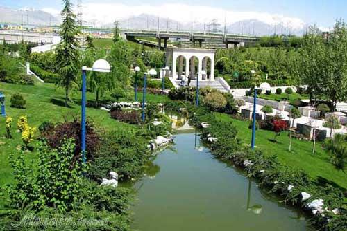 بوستان گفتگو تهران