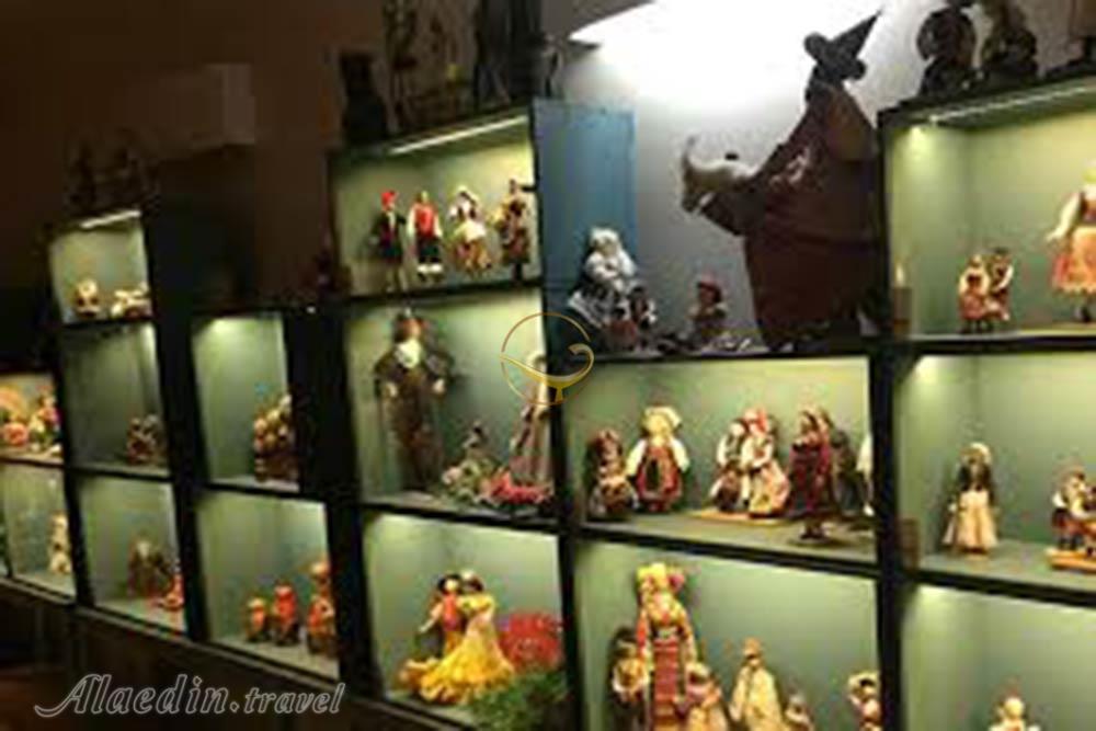 موزه عروسک های ملل - تهران | علاءالدین تراول