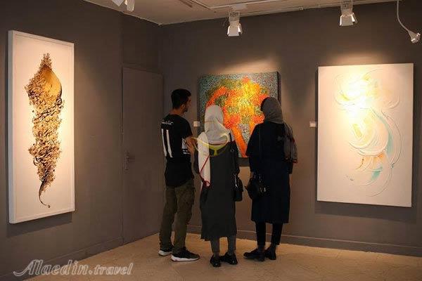 نمایشگاه آثار هنری ایران مال تهران