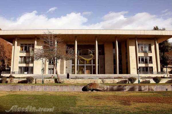 موزه جهان نما در کاخ نیاوران تهران