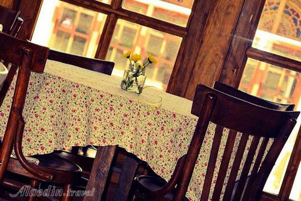 کافه مسعودیه تهران | علاءالدین تراول