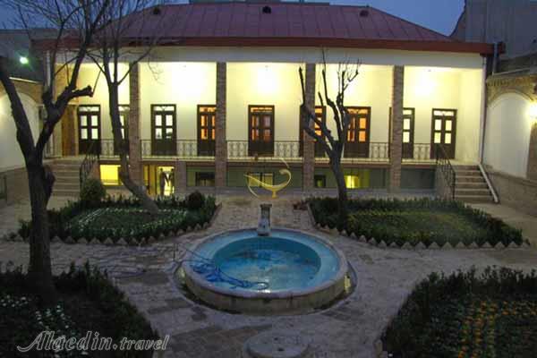 خانه مهربان در تهران