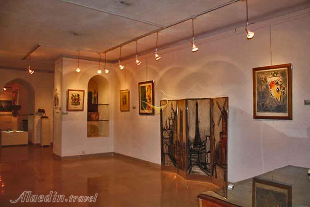 موزه هنرملل در کاخ سعدآباد تهران | علاءالدین تراول