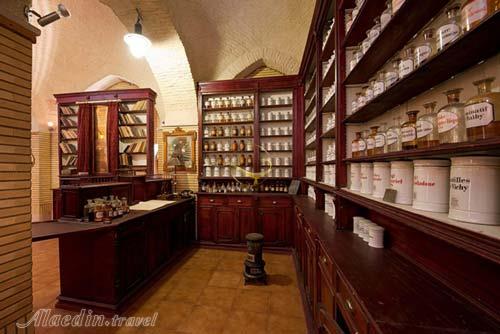 دواخانه نظامی تهران