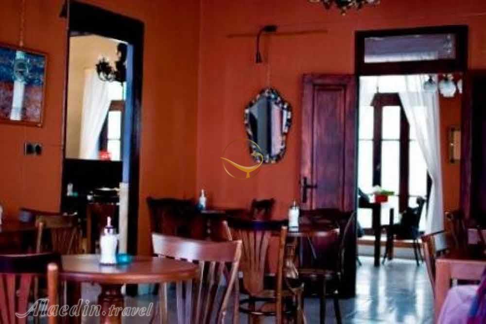 کافه رومنس تهران | علاءالدین تراول