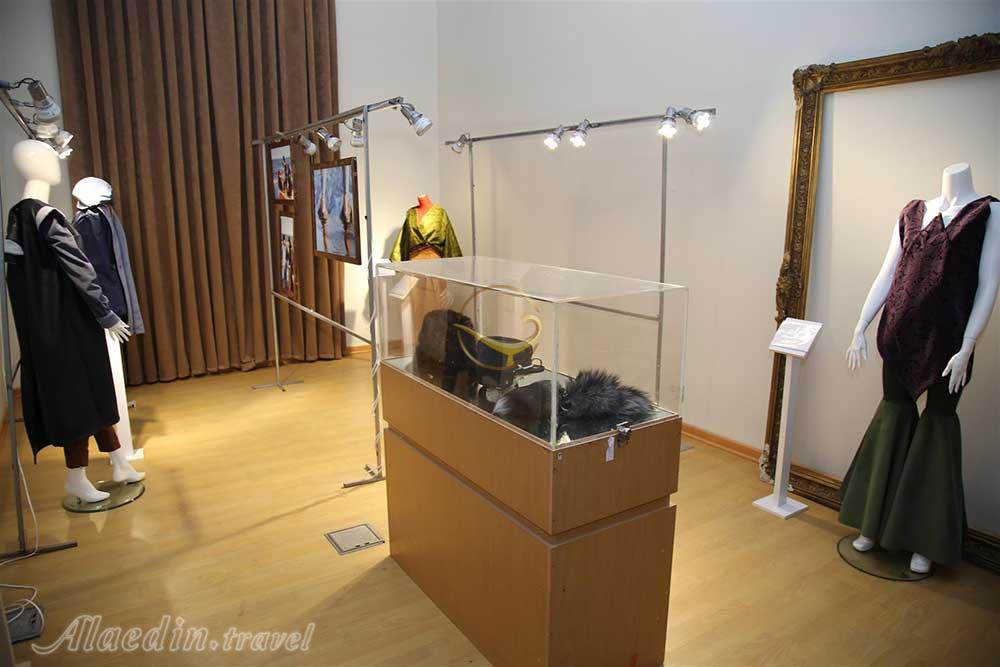موزه پوشاک سلطنتی در کاخ سعدآباد تهران | علاءالدین تراول