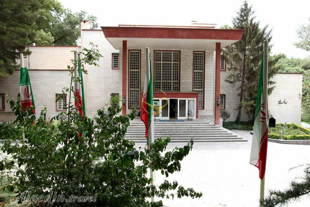 موزه ظروف سلطنتی کاخ سعدآباد تهران | علاءالدین تراول