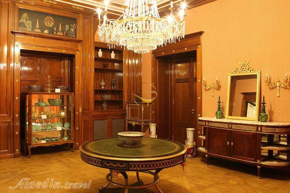 موزه ظروف سلطنتی کاخ سعدآباد تهران | علاءالدین تراول