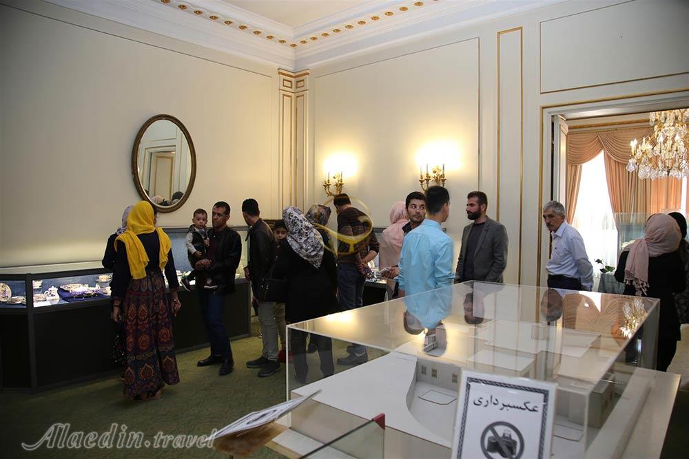 موزه ظروف سلطنتی کاخ سعدآباد تهران | علاءالدین تراول