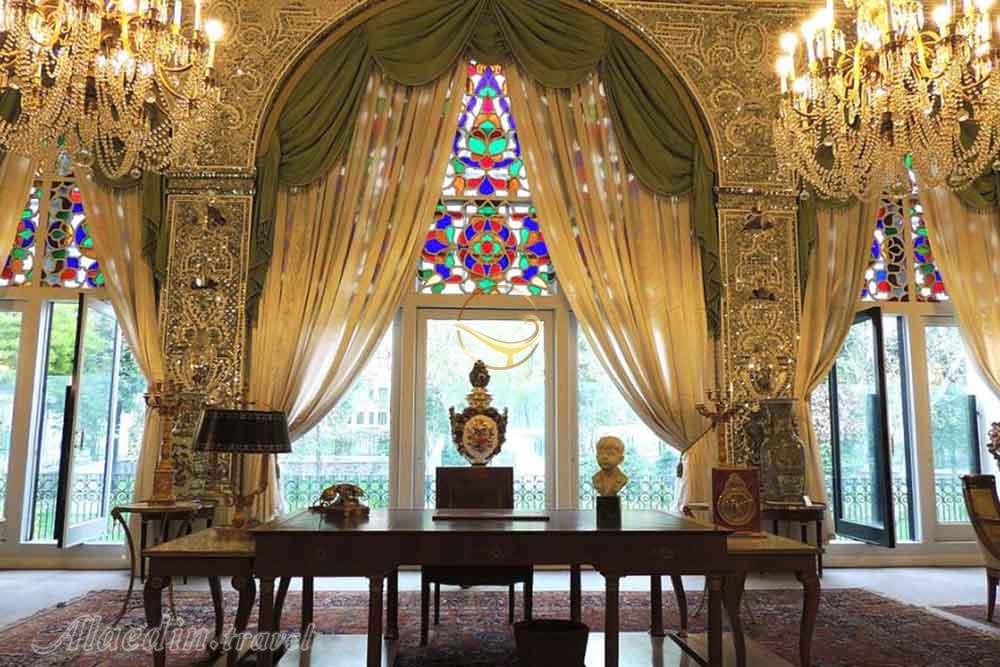 کاخ صاحبقرانیه در کاخ نیاوران تهران | علاءالدین تراول