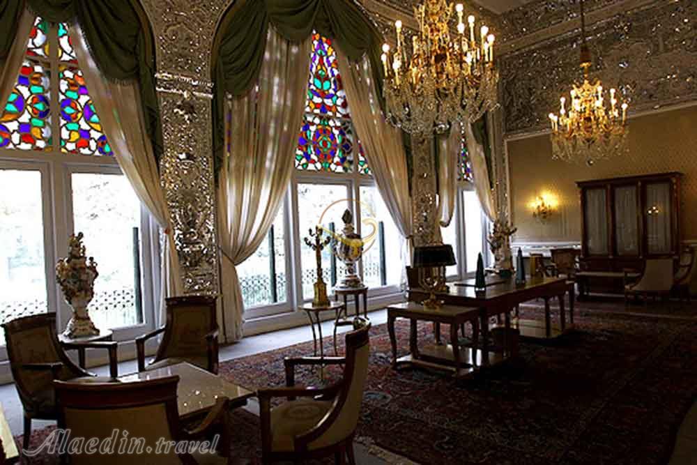 کاخ صاحبقرانیه در کاخ نیاوران تهران | علاءالدین تراول