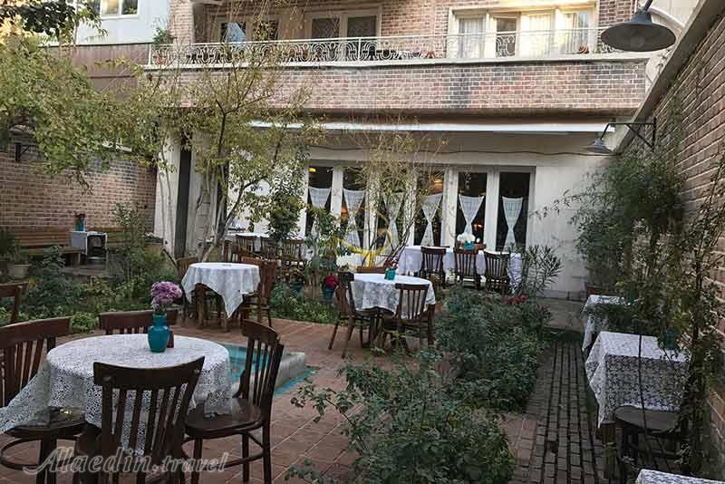 کافه تهرون تهران | علاءالدین تراول