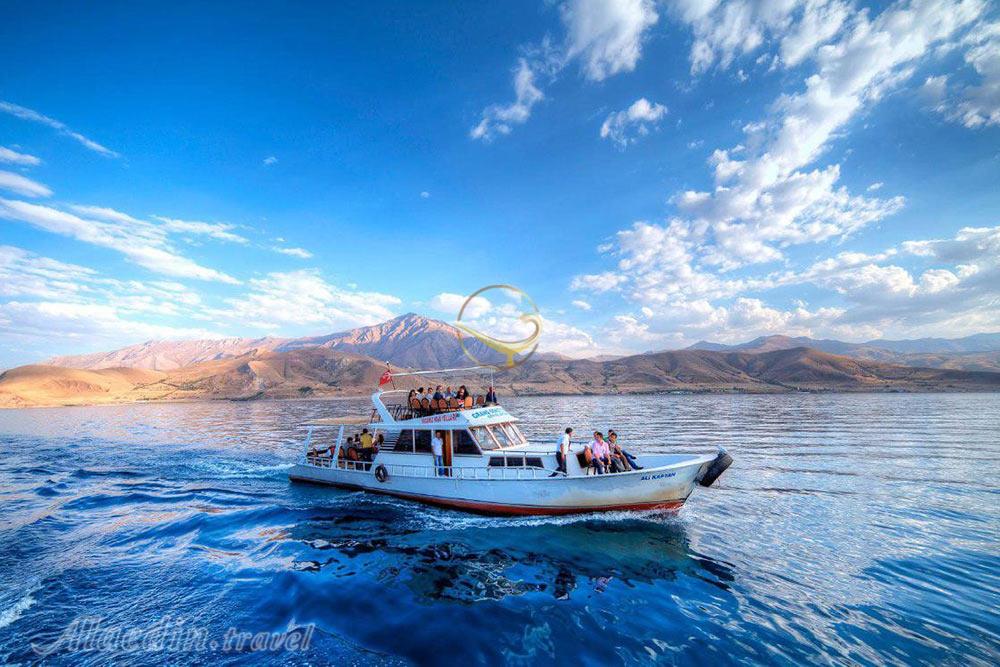 دریاچه وان در ترکیه | علاءالدین تراول