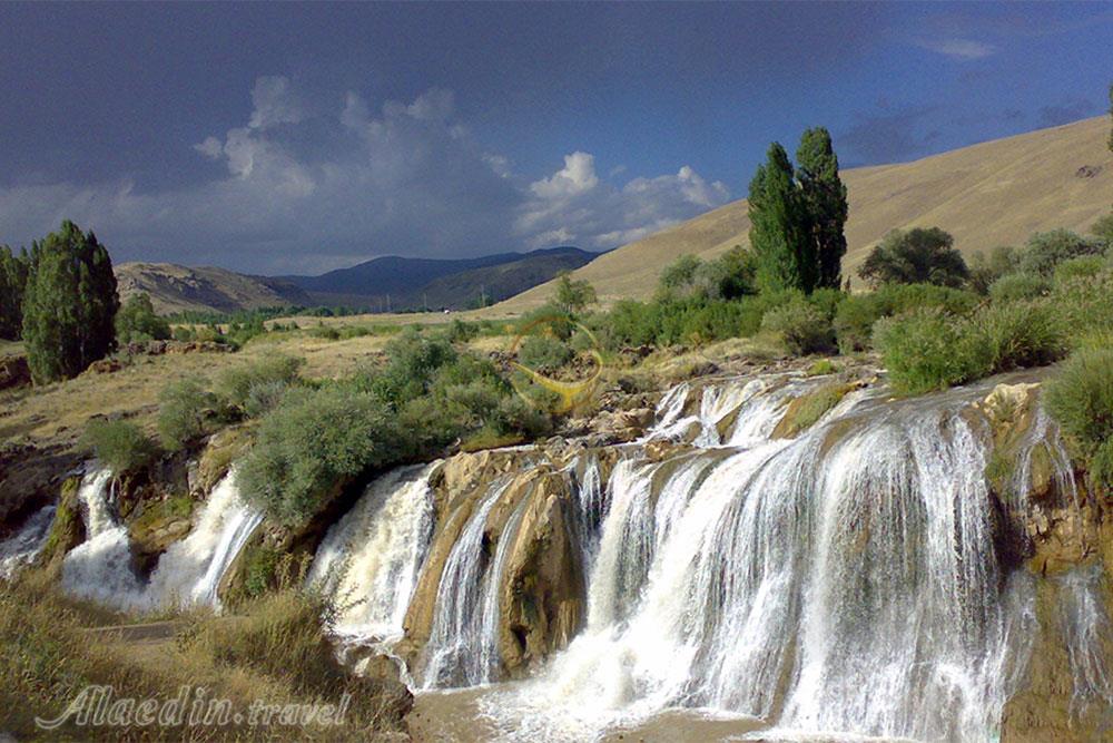 آبشار مرادیه در وان-ترکیه | علاءالدین تراول