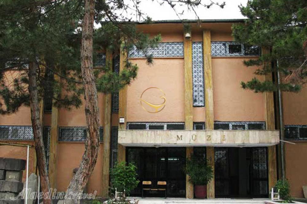 موزه وان در ترکیه | علاءالدین تراول