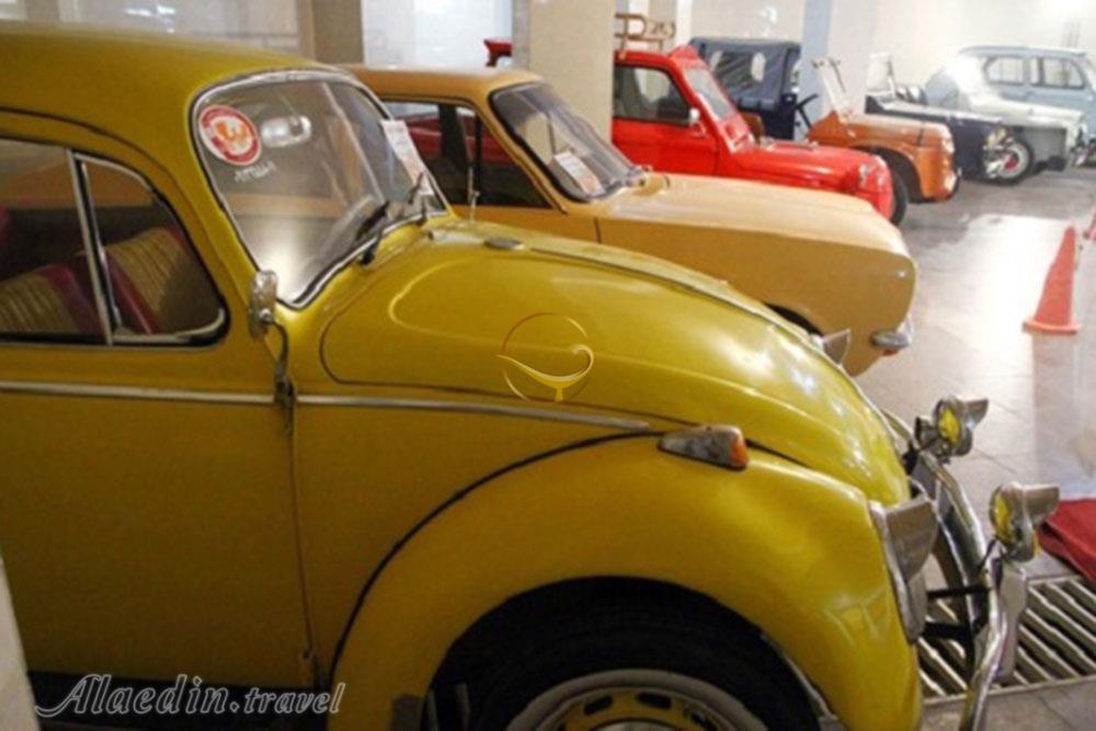 موزه اتومبیل های تاریخی،کلاسیک و دست ساز یزد | علاءالدین تراول