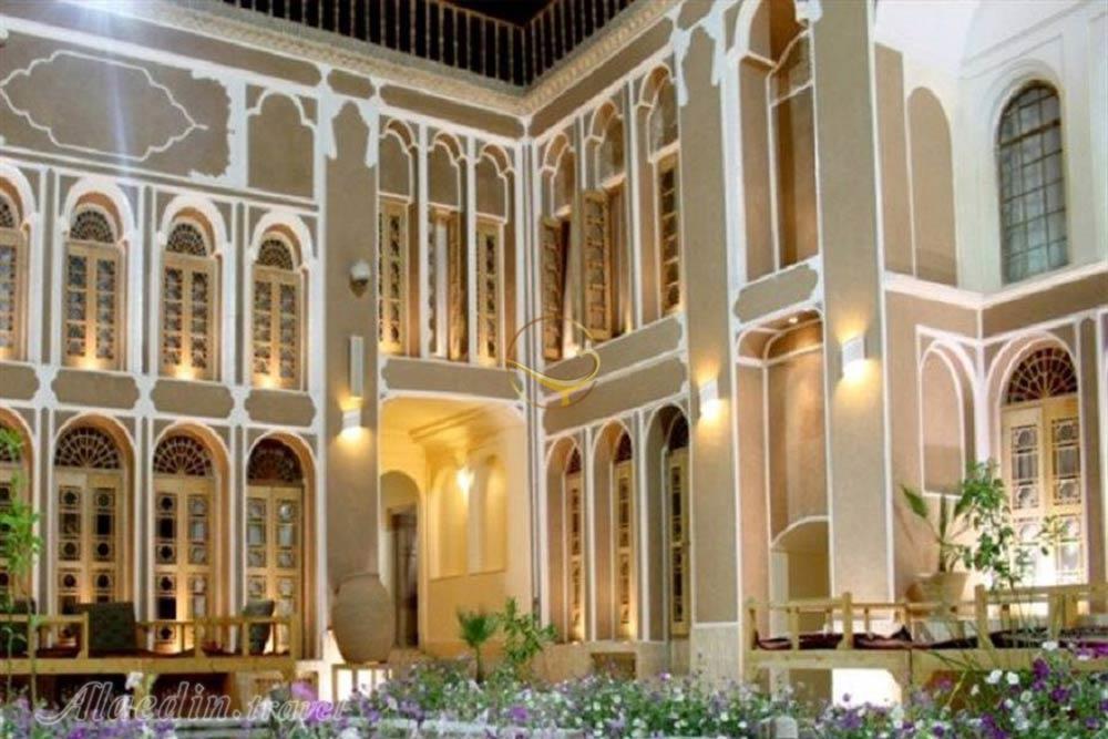 خانه تاریخی شاه شجاع یزد (خانه رشتیان) | علاءالدین تراول