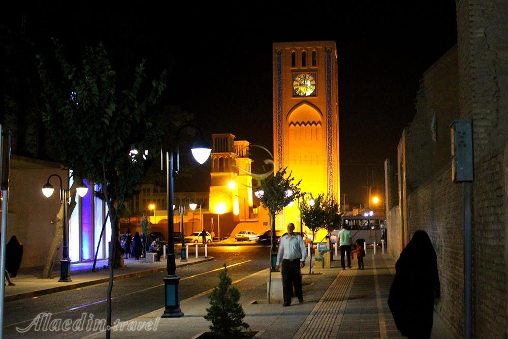 میدان وقت و ساعت یزد | علاءالدین تراول